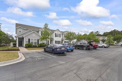 Immaculate and move-in ready, this 2 bedroom, 2.5 bath townhouse - photo 7