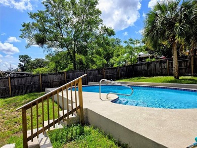 MOTIVATED SELLER with a Beautifully updated Spring Hill Home, No - photo 4