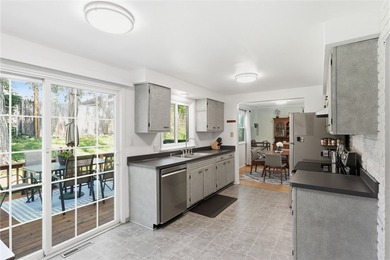 Open house Sat 6/20,1-3pm and Sun 6/21, 11am-1pm. This charming - photo 11
