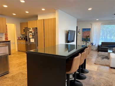 Nestled in one of Hollywood's most desirable neighborhoods, this - photo 11