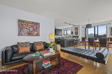 Nestled in the heart of downtown, this modern boutique building - photo 1