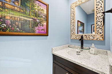Beautiful Townhome in the center of Palm Beach Gardens with easy - photo 14