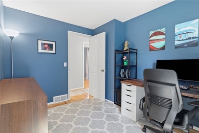 Open house Sat 6/20,1-3pm and Sun 6/21, 11am-1pm. This charming - photo 15