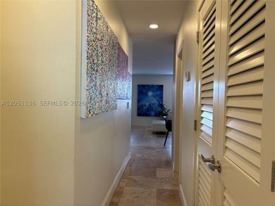 Nestled in one of Hollywood's most desirable neighborhoods, this - photo 15
