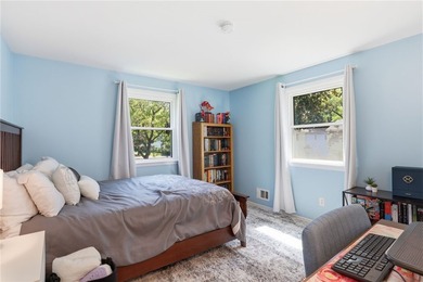 Open house Sat 6/20,1-3pm and Sun 6/21, 11am-1pm. This charming - photo 19