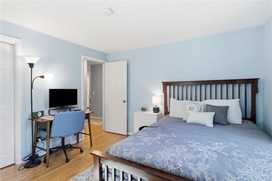 Open house Sat 6/20,1-3pm and Sun 6/21, 11am-1pm. This charming - photo 20