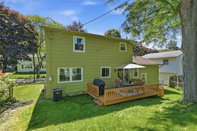 Open house Sat 6/20,1-3pm and Sun 6/21, 11am-1pm. This charming - photo 27