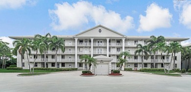 Overlooking the redesigned Via Mizner Golf Course, this spacious - photo 31