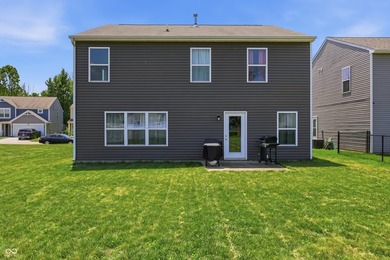 Welcome home to this beautifully maintained 4-bedroom, 2.5-bath - photo 4
