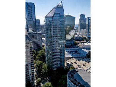 Luxury living in the heart of Buckhead!Highly sought-after 1