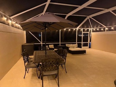 Beautiful Townhome in the center of Palm Beach Gardens with easy - photo 36