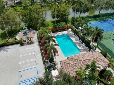 Beautiful Townhome in the center of Palm Beach Gardens with easy - photo 42
