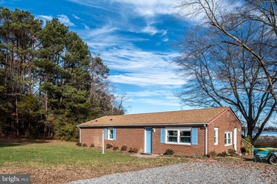 Amazing waterfront home with stunning views of desirable Monroe - photo 3