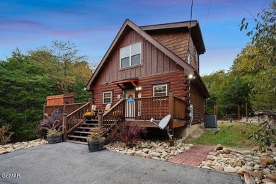 STR Cabin on the Lake! $52,394 already booked for 2026 as of - photo 2