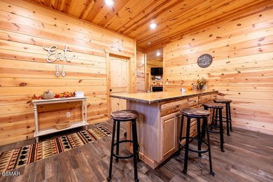 STR Cabin on the Lake! $52,394 already booked for 2026 as of - photo 10