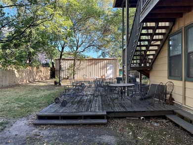LOCATION, LOCATION, LOCATION! DON'T MISS THIS RARE OPPORTUNITY - photo 11
