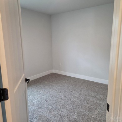 NEW CONSTRUCTION---- MOVE IN READY! Location is perfect for this - photo 11