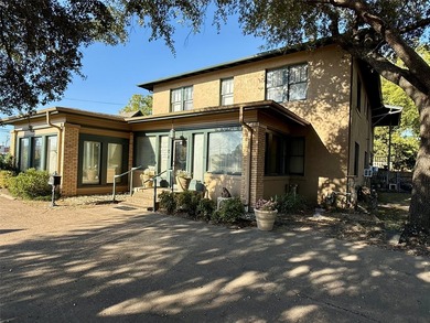LOCATION, LOCATION, LOCATION! DON'T MISS THIS RARE OPPORTUNITY - photo 13