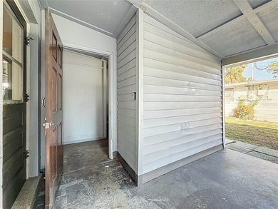 Virtually Staged. Looking for a home that blends comfort - photo 14