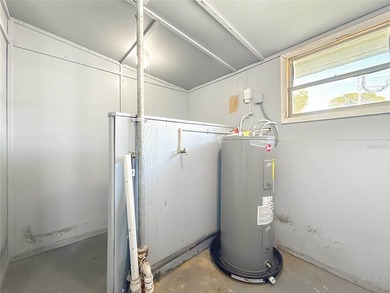 Virtually Staged. Looking for a home that blends comfort - photo 15