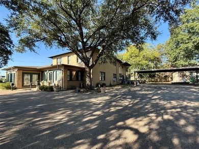 LOCATION, LOCATION, LOCATION! DON'T MISS THIS RARE OPPORTUNITY - photo 15