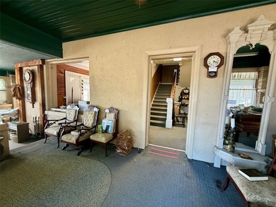 LOCATION, LOCATION, LOCATION! DON'T MISS THIS RARE OPPORTUNITY - photo 19