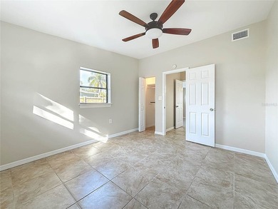 Virtually Staged. Looking for a home that blends comfort - photo 25