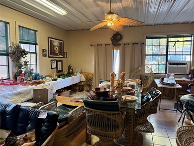 LOCATION, LOCATION, LOCATION! DON'T MISS THIS RARE OPPORTUNITY - photo 30