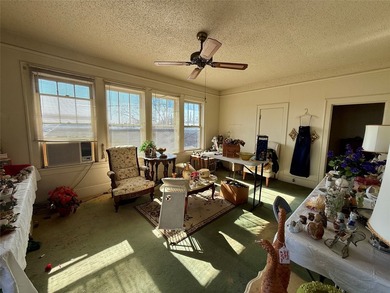 LOCATION, LOCATION, LOCATION! DON'T MISS THIS RARE OPPORTUNITY - photo 34
