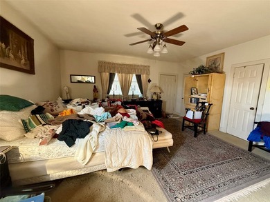 LOCATION, LOCATION, LOCATION! DON'T MISS THIS RARE OPPORTUNITY - photo 36