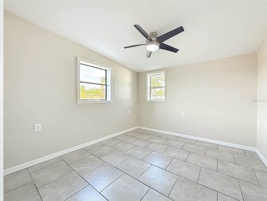 Virtually Staged. Looking for a home that blends comfort - photo 37