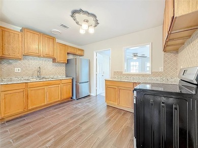 Virtually Staged. Looking for a home that blends comfort - photo 42