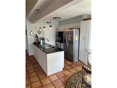 Wonderful waterfront condo at Portofino within Horseshoe Bay - photo 6