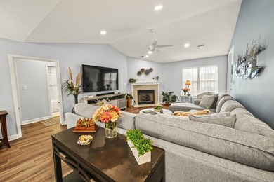 Welcome to 527 Quail Court, nestled in the highly desirable Long - photo 5