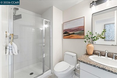 Come see this beautiful and light-filled end unit with four - photo 14