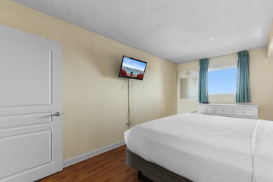 There's something effortlessly relaxing about this oceanfront