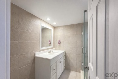 Rare opportunity to own a turn-key renovated home in West Palm - photo 20