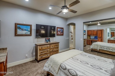 STUNNING custom home in Residential Estates with spectacular - photo 31