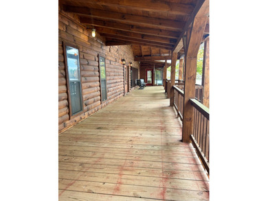 The Homestead Lodge is located in the Pumpkin Creek gated - photo 31