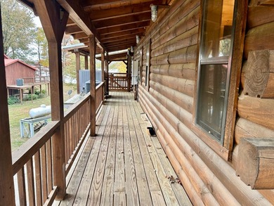 The Homestead Lodge is located in the Pumpkin Creek gated - photo 34