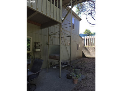 Versatile, well-designed property offering exceptional - photo 34