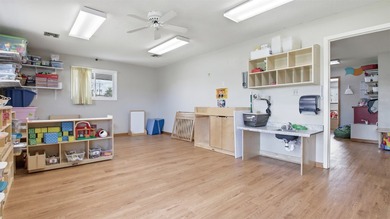 Well-maintained slab-on-grade commercial building in a - photo 38