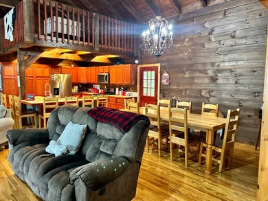 The Homestead Lodge is located in the Pumpkin Creek gated - photo 42