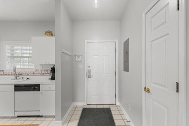 Immaculate and exceptionally well maintained, this 2-bedroom - photo 7