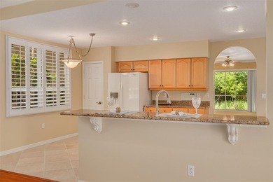 FIRST FLOOR condo with a GARAGE and on CONSERVATION in Lansbrook - photo 9
