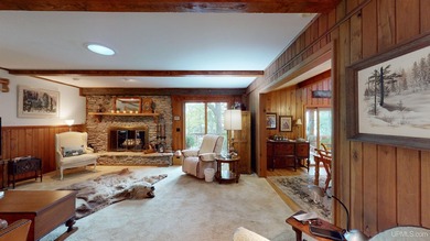 Experience the best of U.P. living in this expansive 4 - photo 9