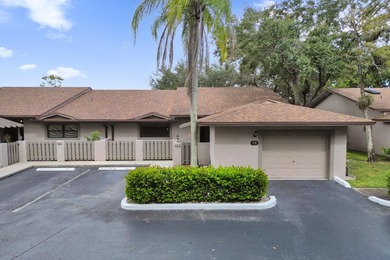 RARE CORNER VILLA in desirable Bonaire at Woodmont! Bright - photo 5