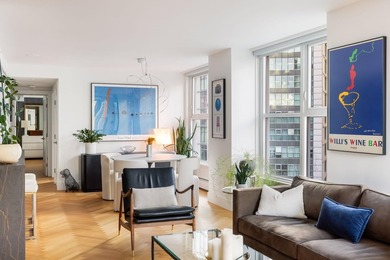 Welcome to this exquisitely renovated 2 bed, 2 bath residence in - photo 12