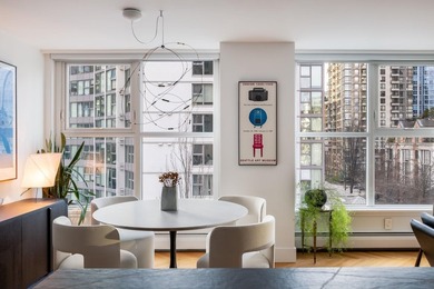 Welcome to this exquisitely renovated 2 bed, 2 bath residence in - photo 14