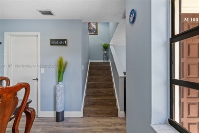 Charming 2b/2.5ba townhouse-condo offering 1,020 sq ft of living - photo 14